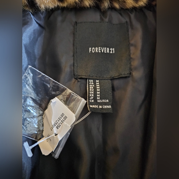 Forever 21 Faux Fur Leopard Jacket Womens - Picture 7 of 8